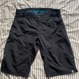 Yeti Mens L Mountain biking shorts